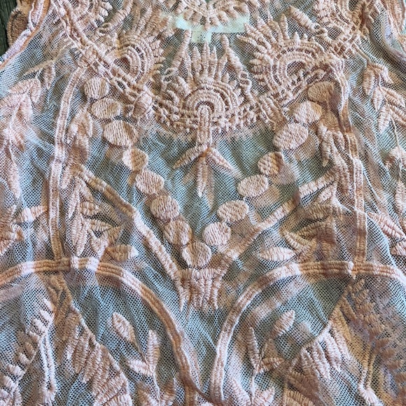 Cute Tank Top - Picture 2 of 3